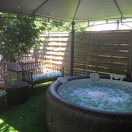 بيت ضيافة Le Lotus Blanc 3*
